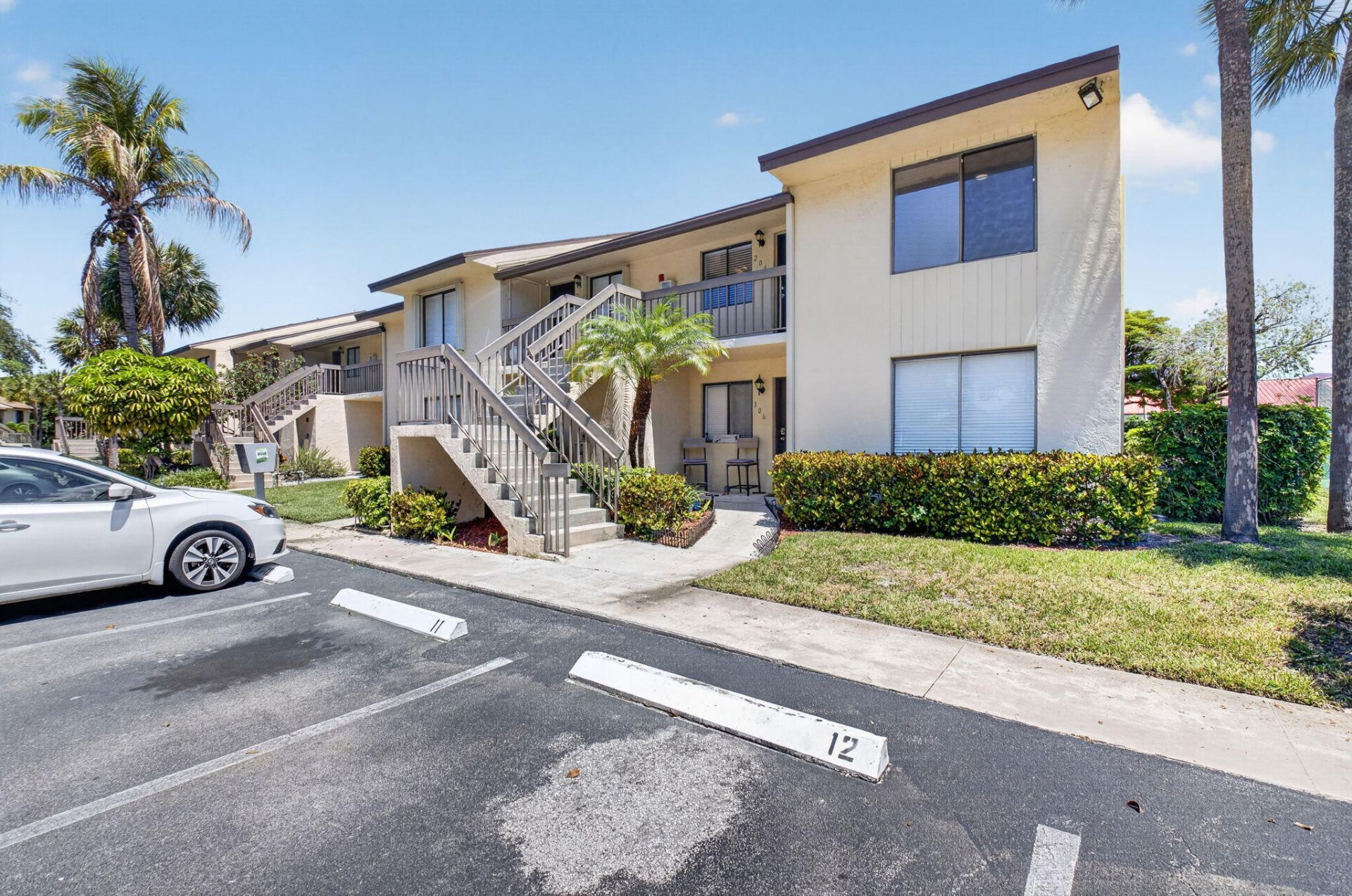 6649 Somerset Drive, Unit 206, Boca Raton, FL 33433 Photo