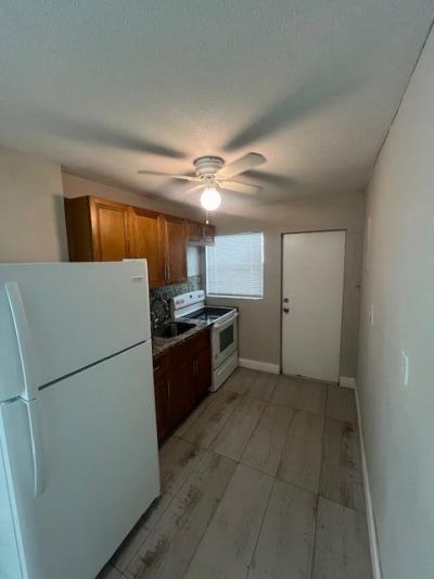 725 21st Street, West Palm Beach, FL 33407 Photo