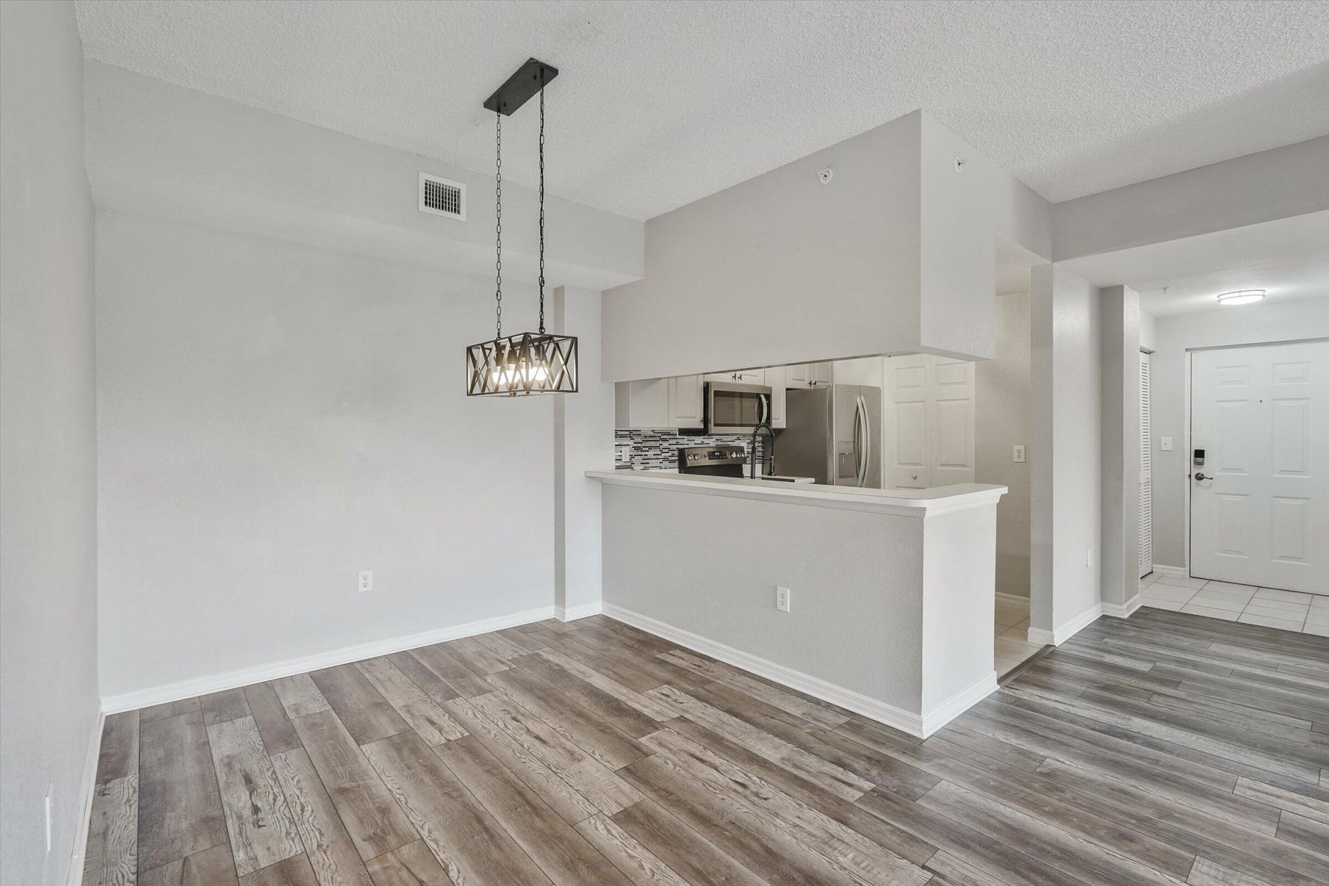 2813 Grande Parkway, Unit 304, Palm Beach Gardens, FL 33410 Photo