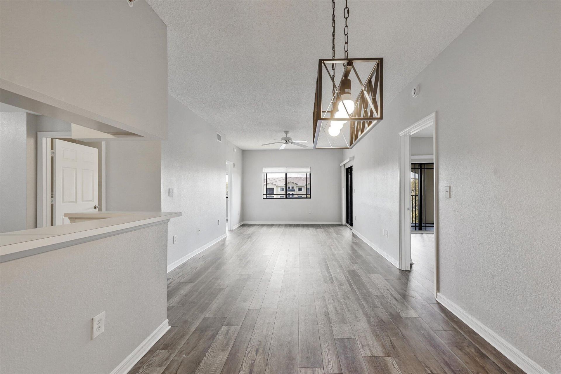 2813 Grande Parkway, Unit 304, Palm Beach Gardens, FL 33410 Photo