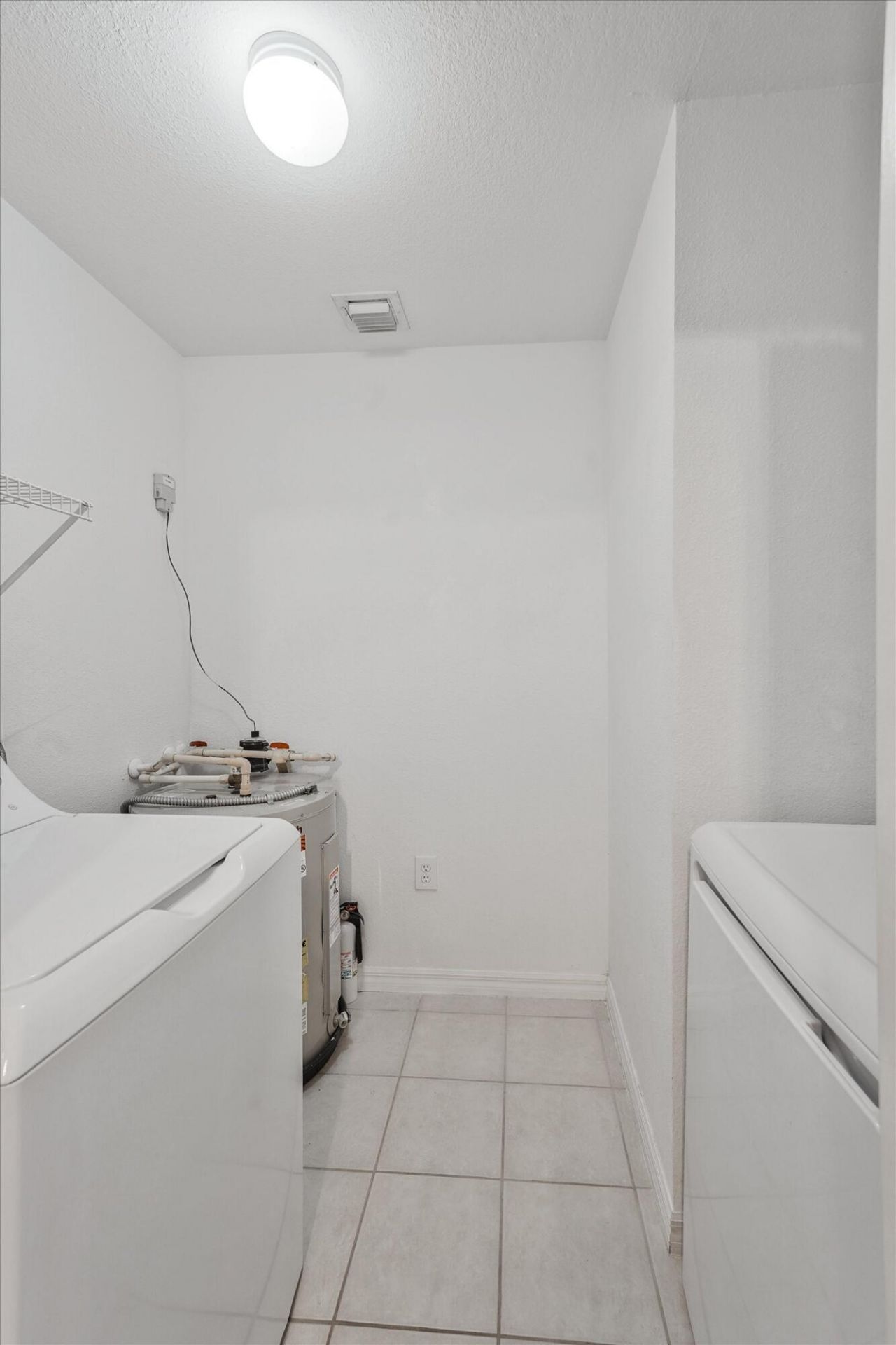 2813 Grande Parkway, Unit 304, Palm Beach Gardens, FL 33410 Photo