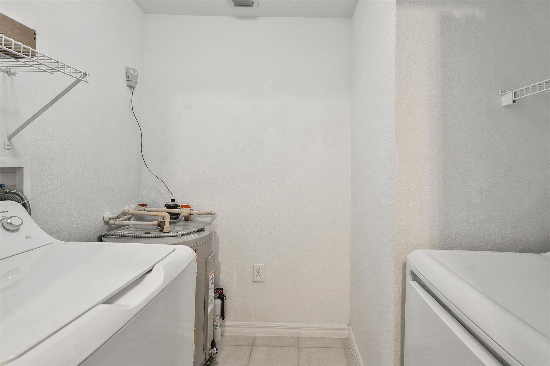 2813 Grande Parkway, Unit 304, Palm Beach Gardens, FL 33410 Photo