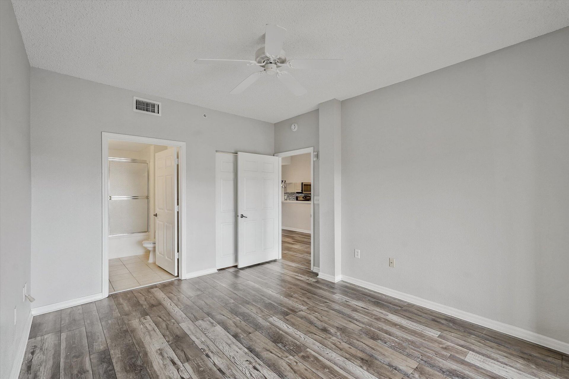 2813 Grande Parkway, Unit 304, Palm Beach Gardens, FL 33410 Photo