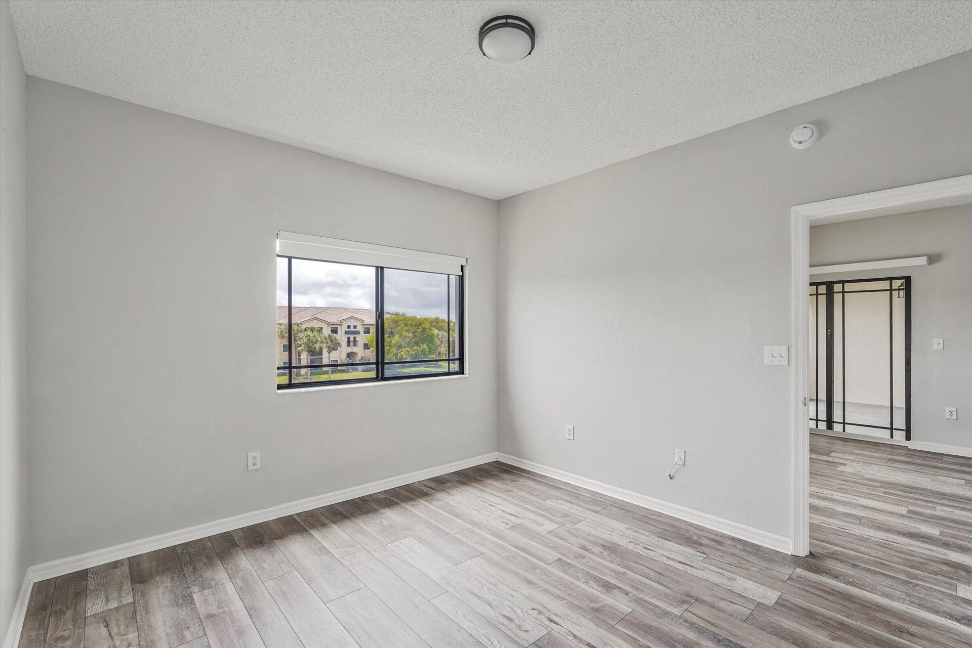 2813 Grande Parkway, Unit 304, Palm Beach Gardens, FL 33410 Photo