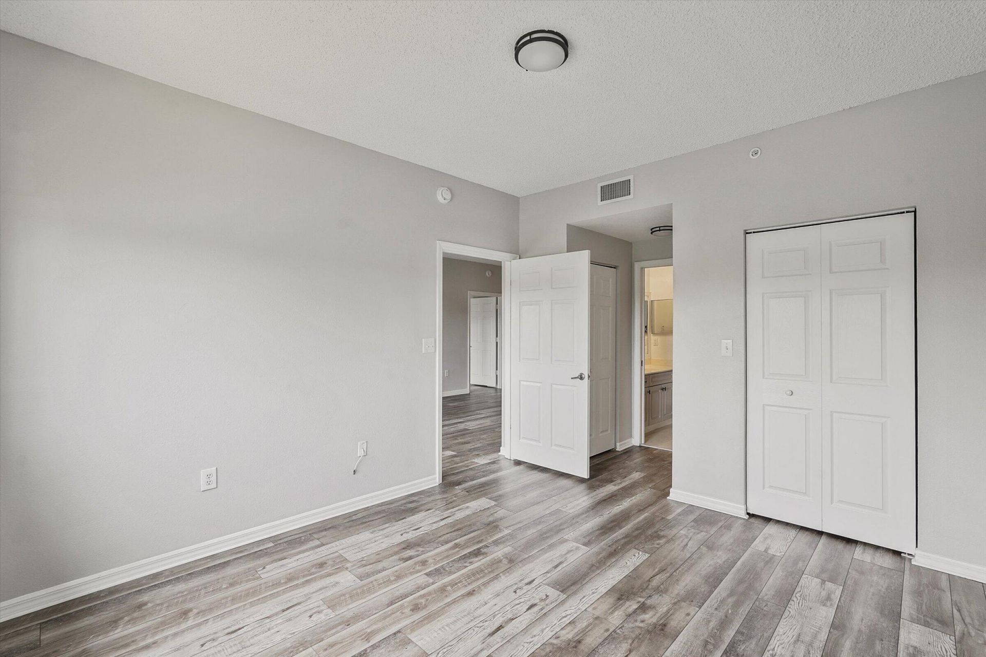 2813 Grande Parkway, Unit 304, Palm Beach Gardens, FL 33410 Photo