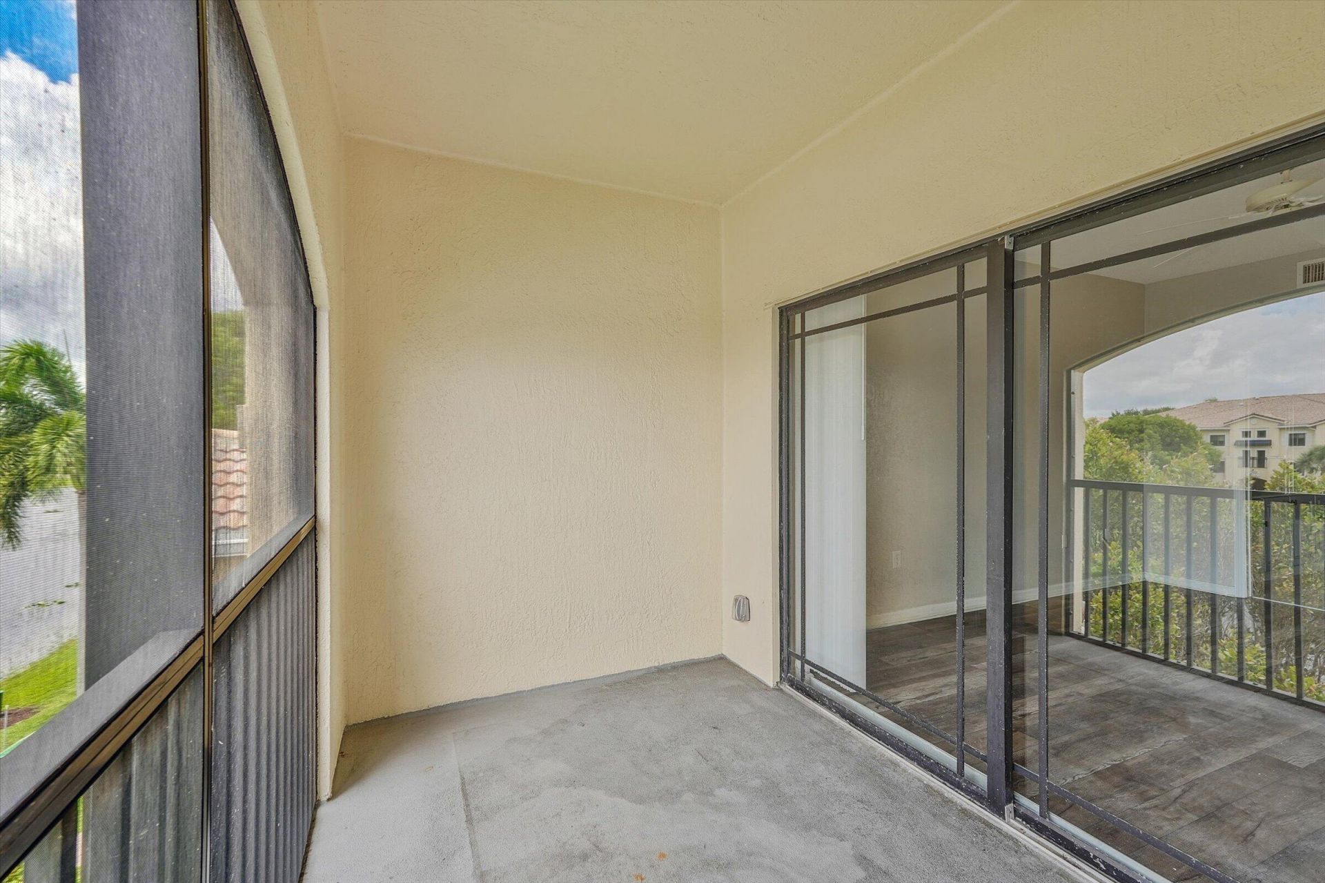 2813 Grande Parkway, Unit 304, Palm Beach Gardens, FL 33410 Photo