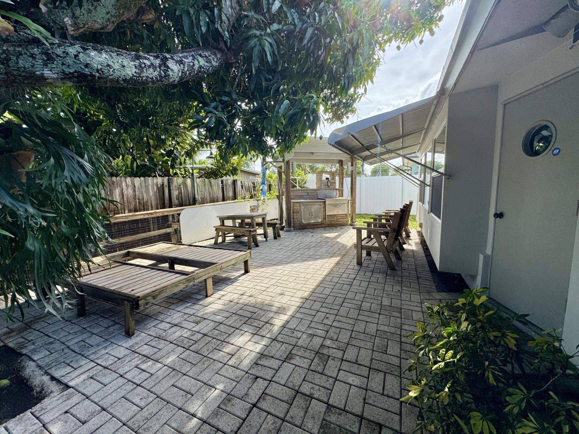 2560 NE 20th Street, Pompano Beach, FL 33062 Photo
