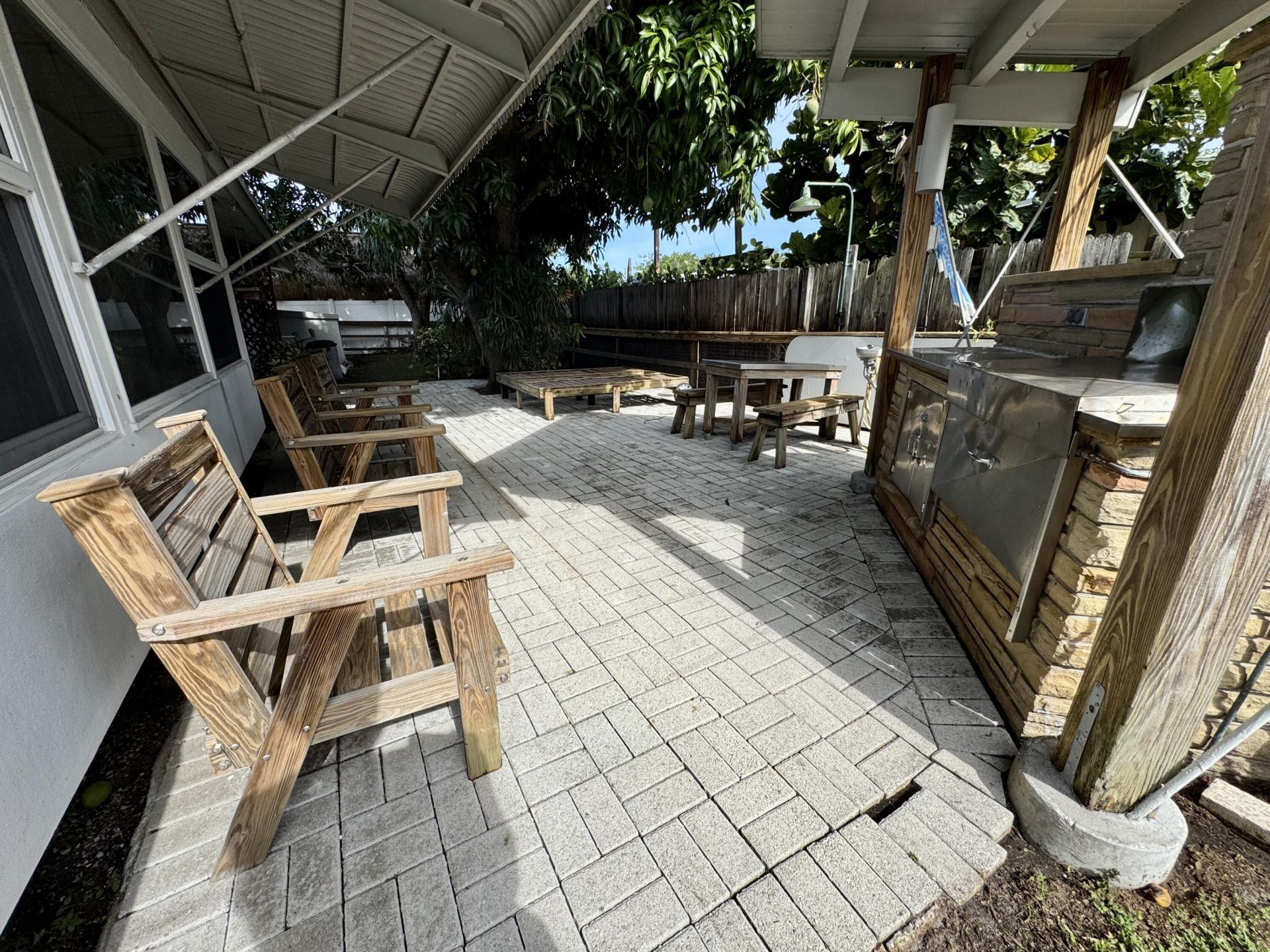2560 NE 20th Street, Pompano Beach, FL 33062 Photo