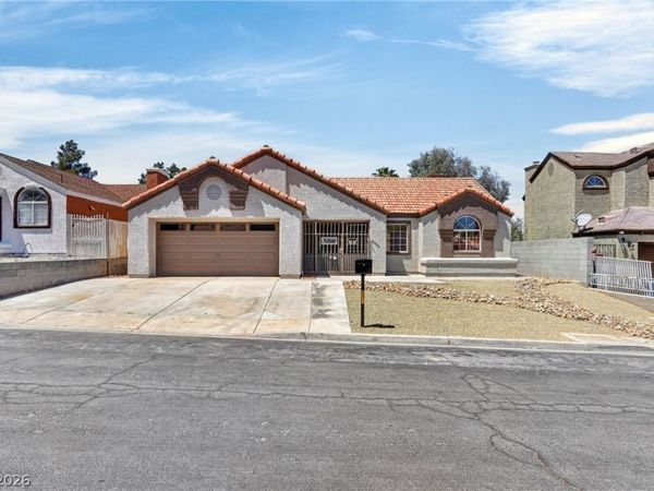 7256 Wayfarer Drive, Las Vegas, NV 89156