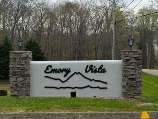 3990 Mountain Vista Rd, Knoxville, TN 37931