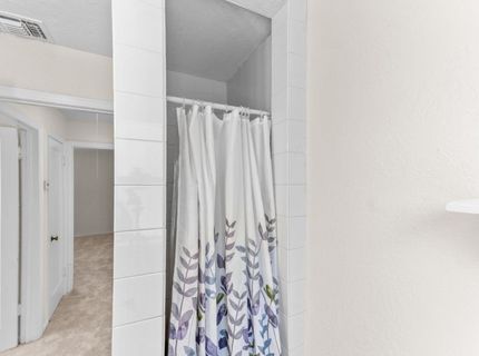 2699 Grove Ave, Sacramento, CA 95815 Photo