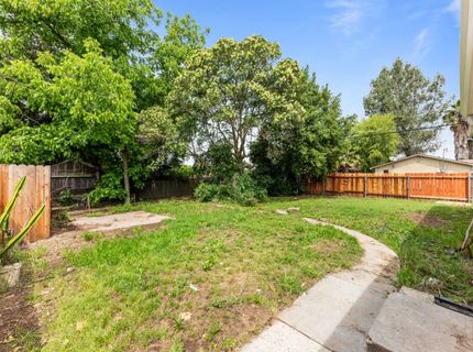 2699 Grove Ave, Sacramento, CA 95815 Photo