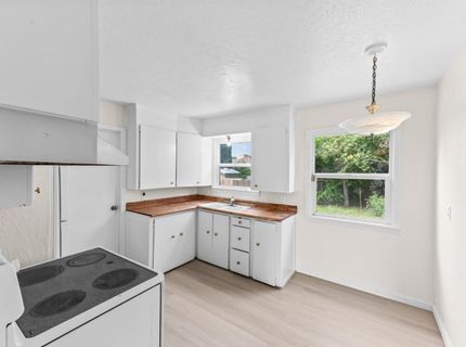 2699 Grove Ave, Sacramento, CA 95815 Photo
