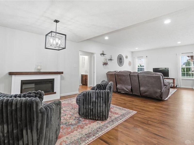 1200 Scarlet Oak Drive, Tipp City, OH 45371 Photo 11