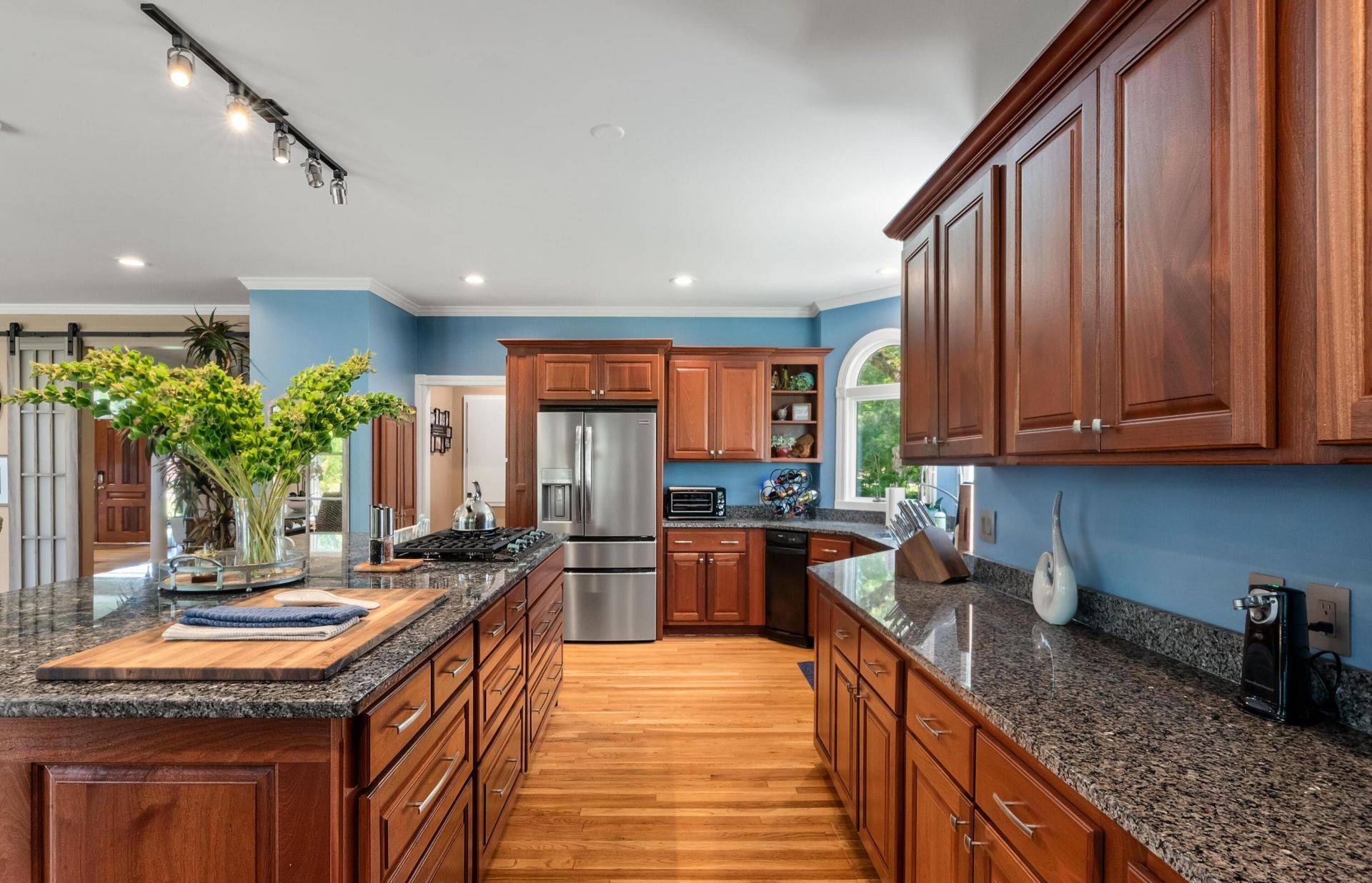 975 Mayfield Street Photo 26