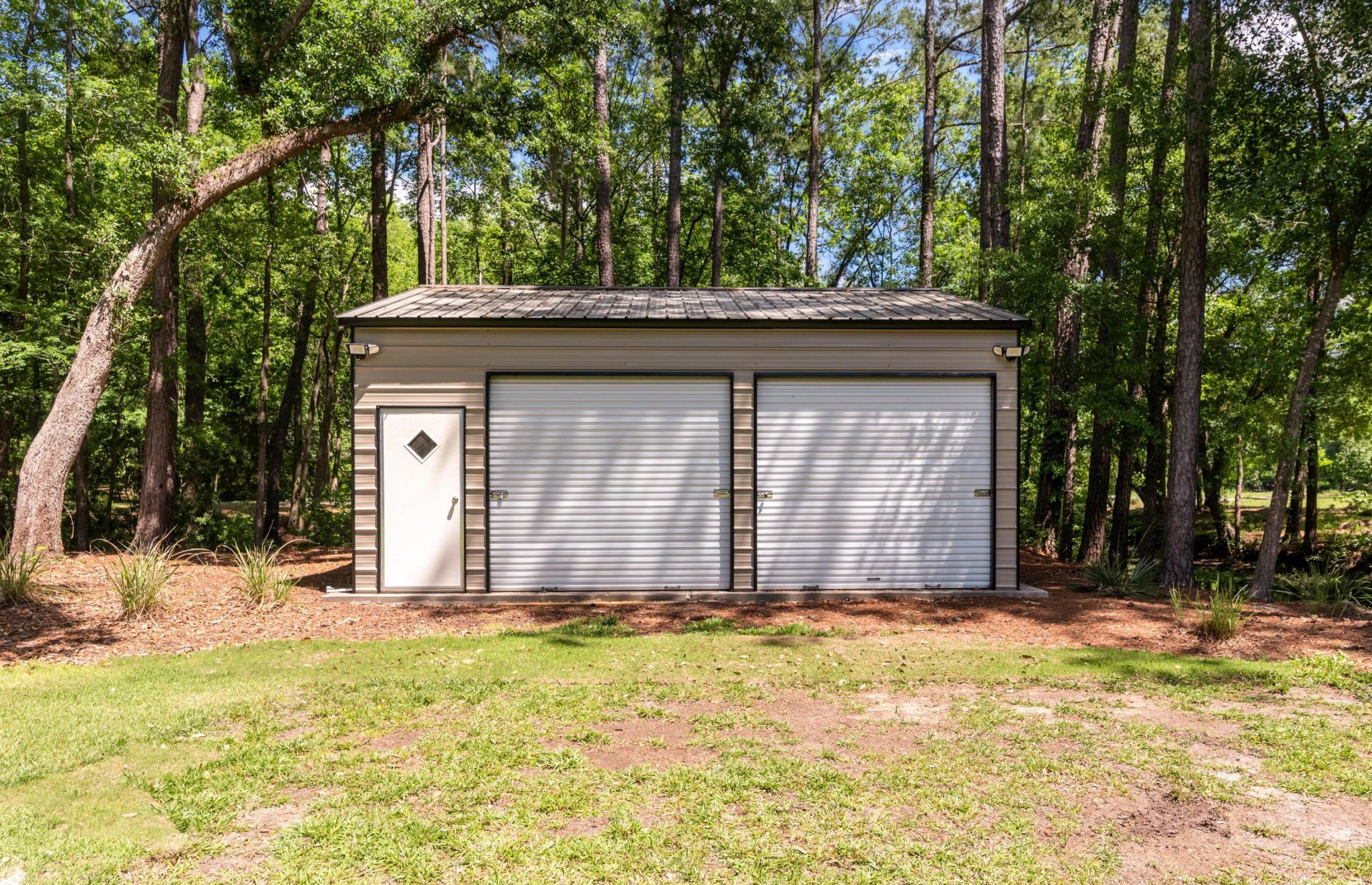 975 Mayfield Street Photo 44