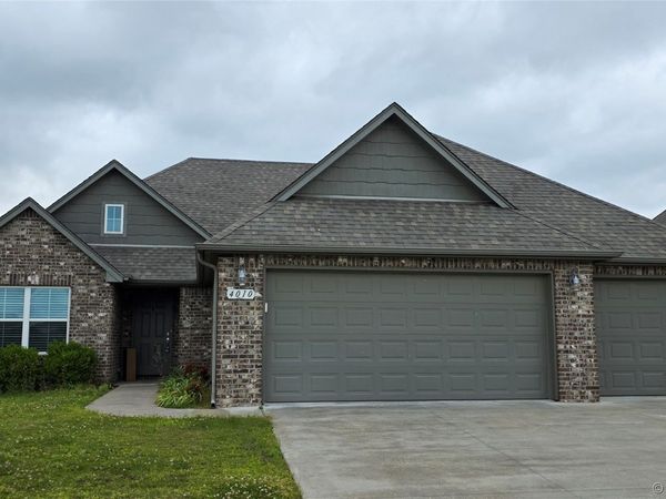 4010 S 14th Place , Broken Arrow, OK 74011