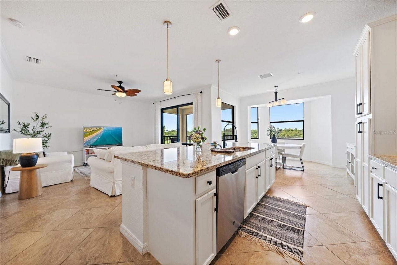 17006 Vardon Terrace , Unit 401, Bradenton, FL 34211 Photo