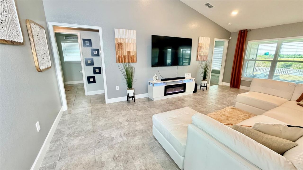 4015 Tullamore Lane , Auburndale, FL 33823 Photo