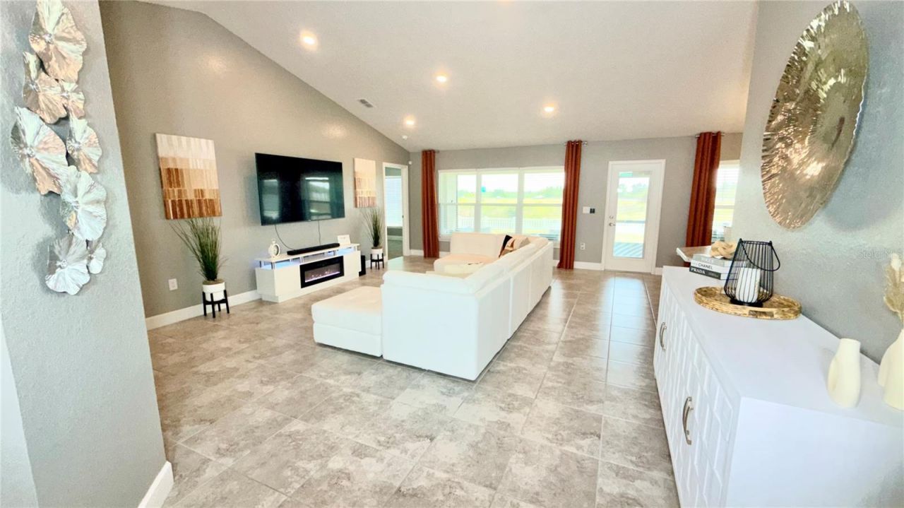 4015 Tullamore Lane , Auburndale, FL 33823 Photo