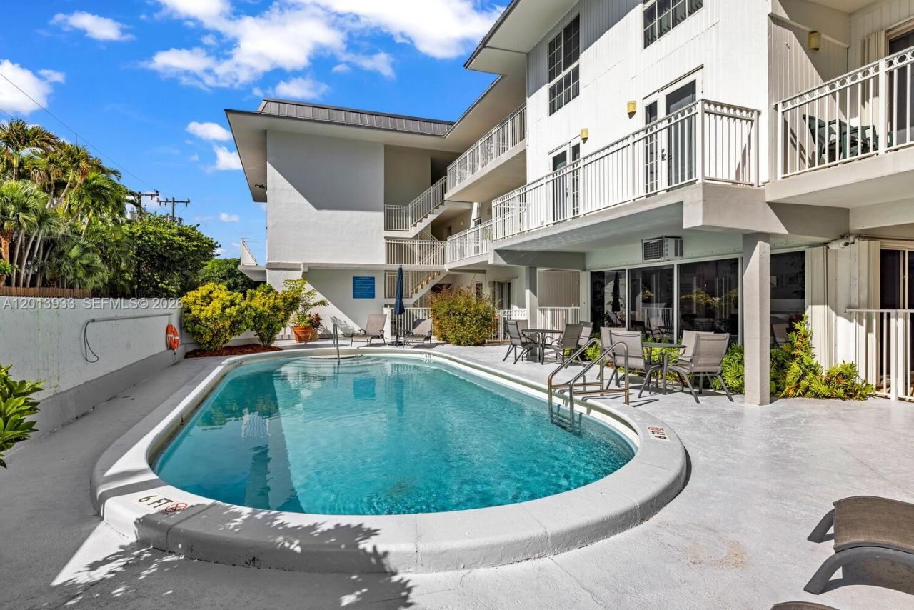 290 Sunrise Dr , Unit 312, Key Biscayne, FL 33149 Photo