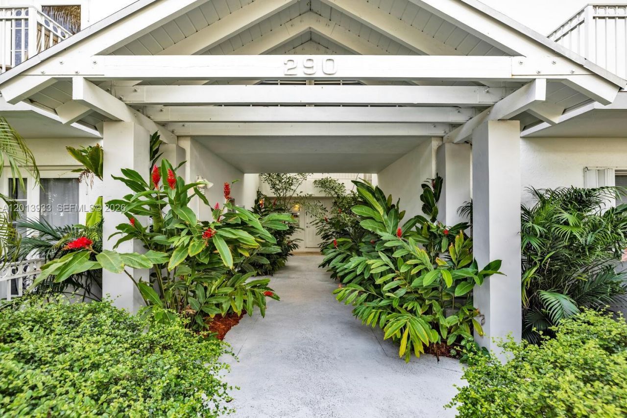 290 Sunrise Dr , Unit 312, Key Biscayne, FL 33149 Photo