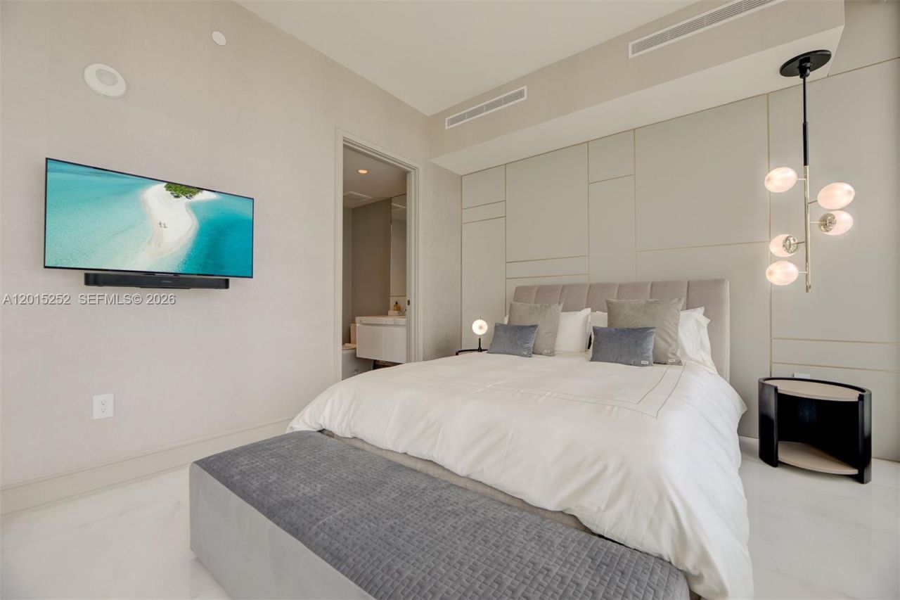 17901 Collins Ave, Unit 3103, Sunny Isles Beach, FL 33160 Photo