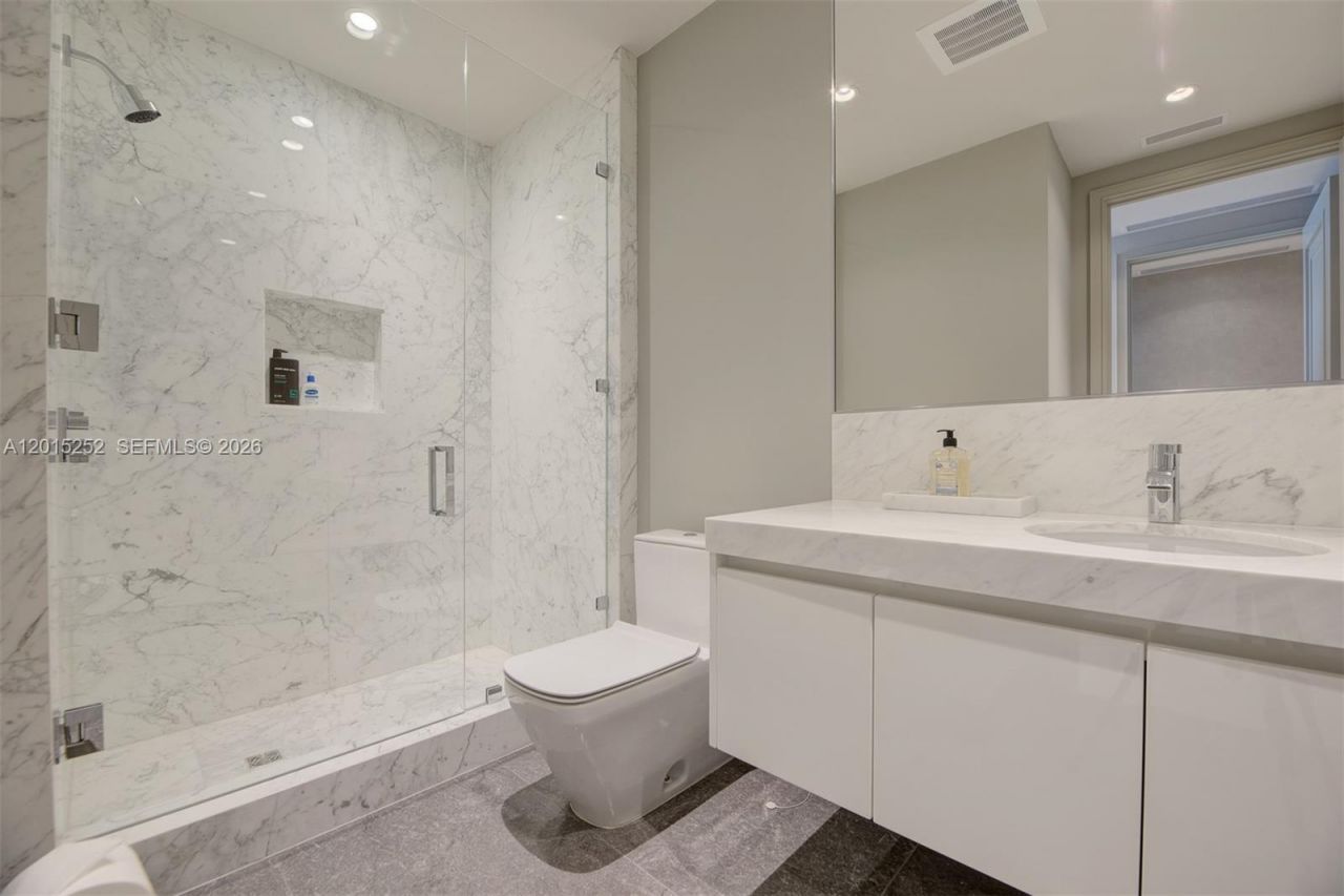 17901 Collins Ave, Unit 3103, Sunny Isles Beach, FL 33160 Photo