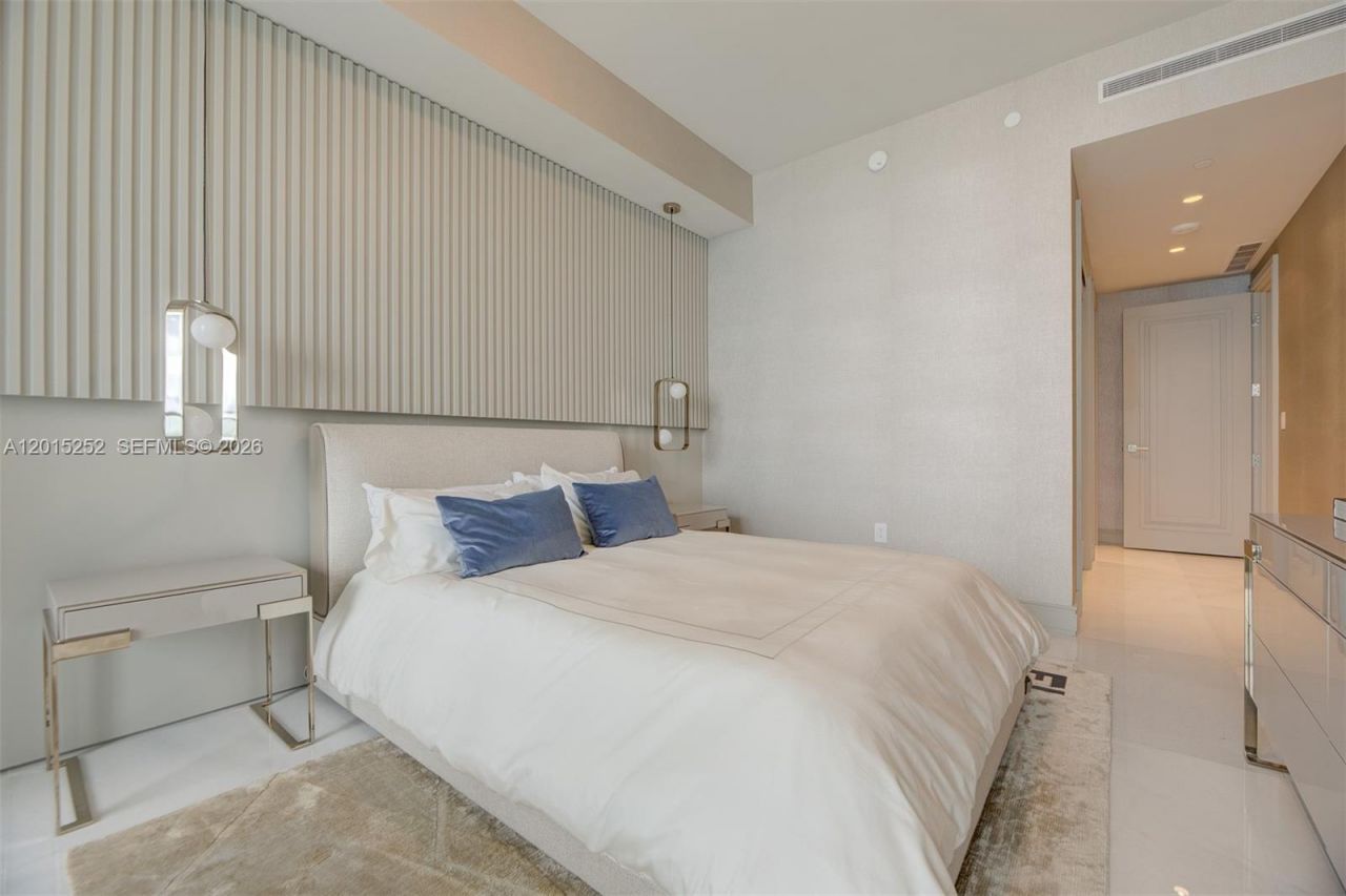 17901 Collins Ave, Unit 3103, Sunny Isles Beach, FL 33160 Photo