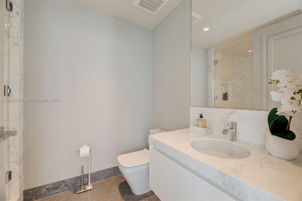 17901 Collins Ave, Unit 3103, Sunny Isles Beach, FL 33160 Photo