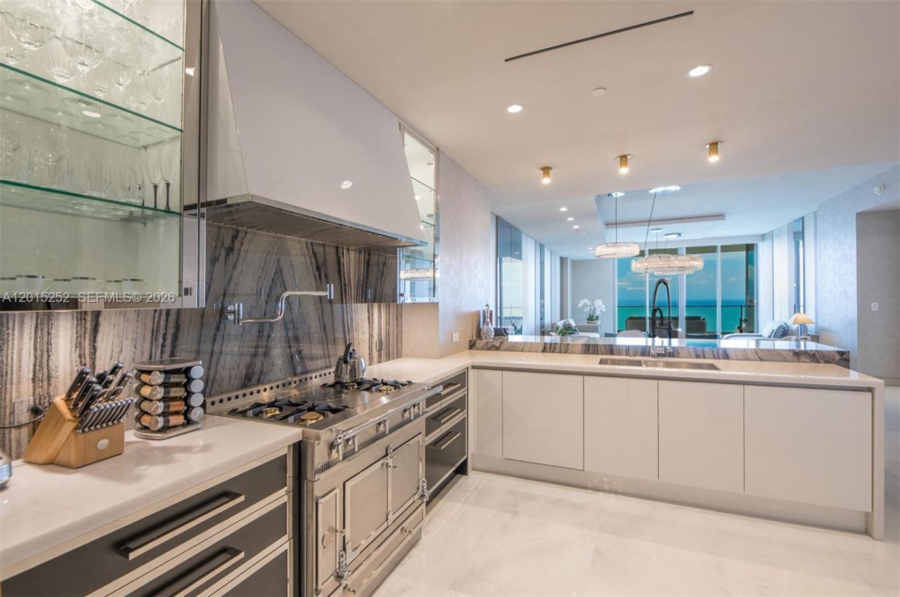 17901 Collins Ave, Unit 3103, Sunny Isles Beach, FL 33160 Photo