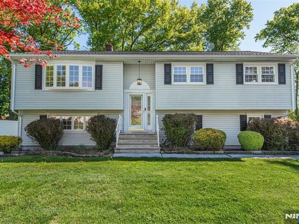 6 Beaumont Place, Hanover Township, NJ 07981