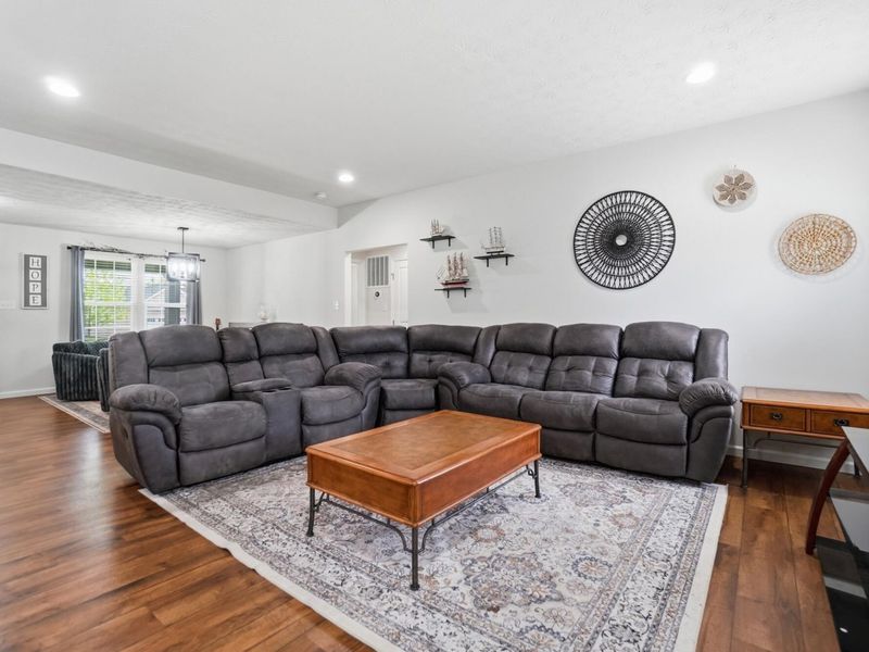 1200 Scarlet Oak Drive, Tipp City, OH 45371 Photo 16