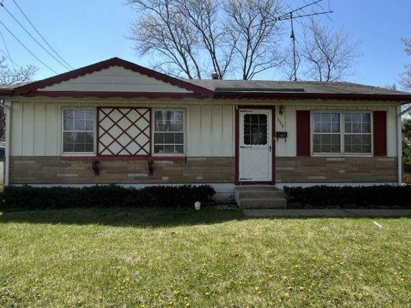 610 Orton Avenue , Wauconda, IL 60084