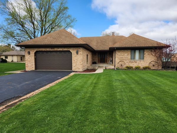 501 Walnut Street, Hinckley, IL 60520