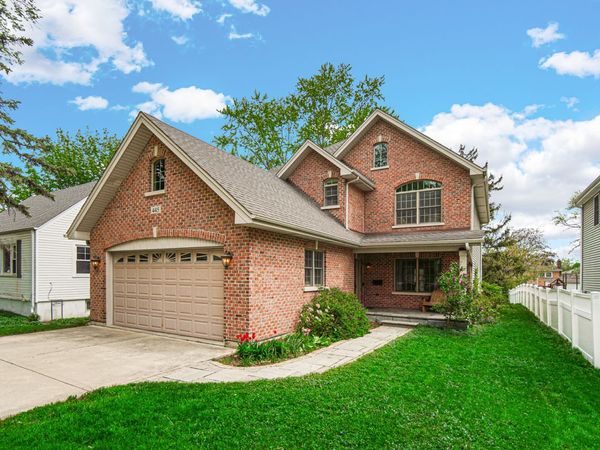 445 S Maple Street , Itasca, IL 60143