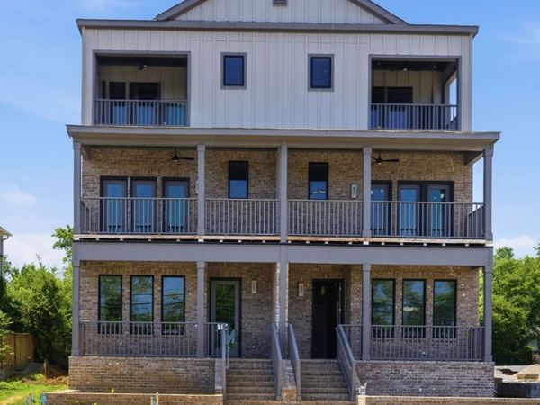 1827 3rd Ave N, Nashville, TN 37208
