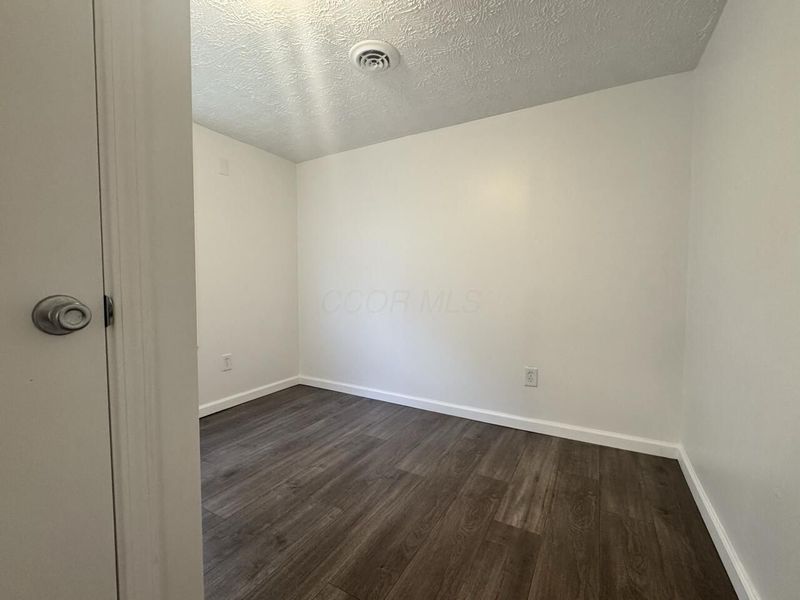 1206 Eureka Boulevard , Columbus, OH 43223 Photo 13