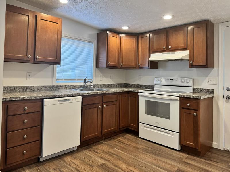 1206 Eureka Boulevard , Columbus, OH 43223 Photo 4
