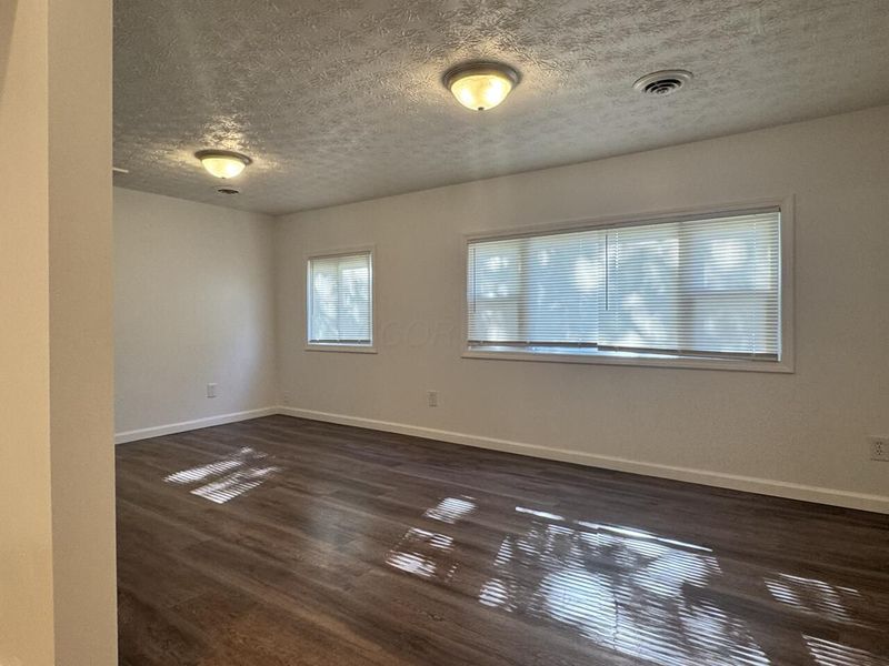 1206 Eureka Boulevard , Columbus, OH 43223 Photo 6