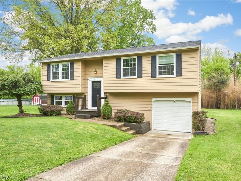 344 Silver Meadows Boulevard, Kent, OH 44240 Photo 2