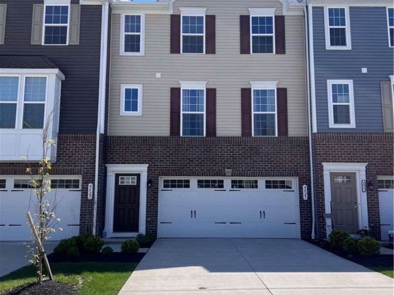 4025 N Steels Circle, Stow, OH 44224 Photo 1