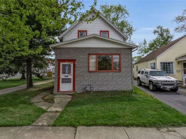 115 Fuller Avenue , Tonawanda, NY 14150