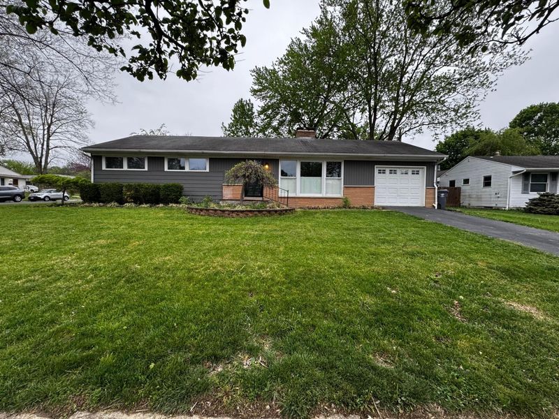 297 E Clearview Avenue, Worthington, OH 43085 Photo 1