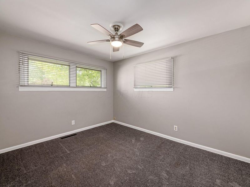 297 E Clearview Avenue, Worthington, OH 43085 Photo 23