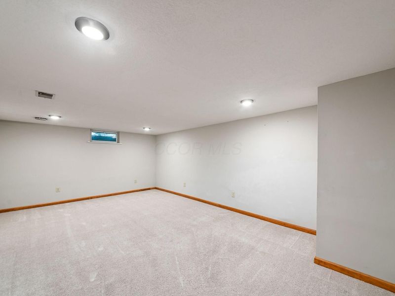 297 E Clearview Avenue, Worthington, OH 43085 Photo 29