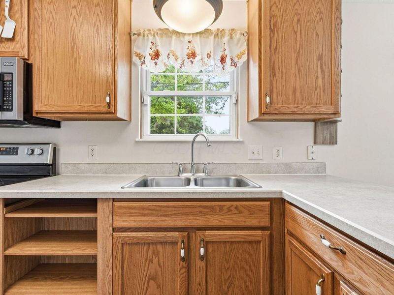 5183 Baker Ridge Drive, Columbus, OH 43228 Photo 18
