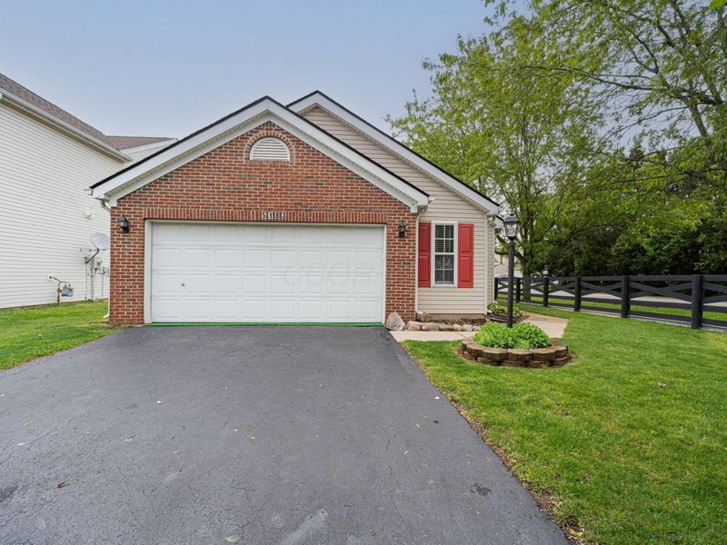 5183 Baker Ridge Drive, Columbus, OH 43228 Photo 2