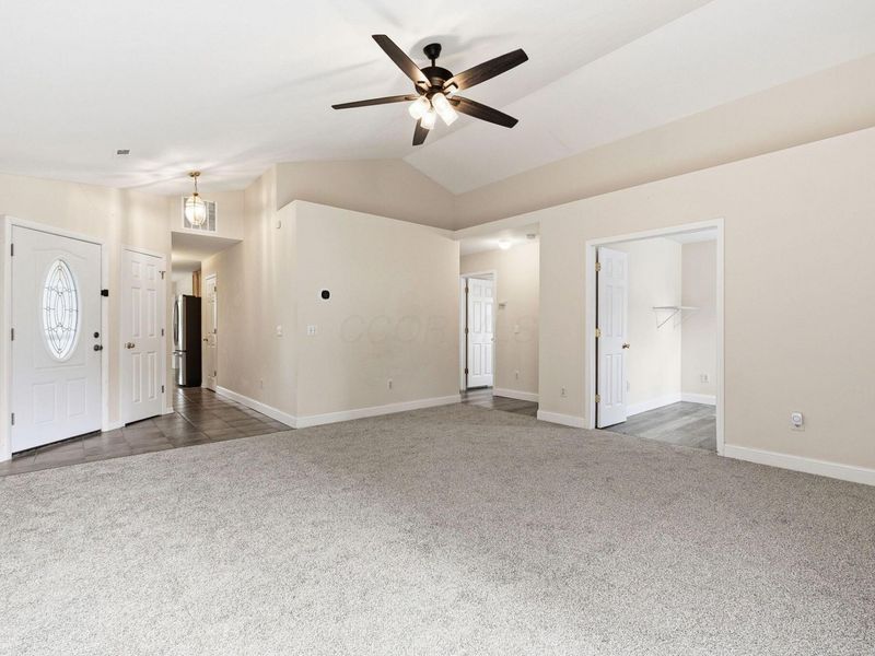 5183 Baker Ridge Drive, Columbus, OH 43228 Photo 8