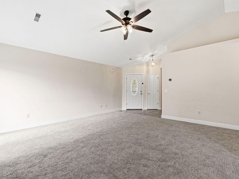 5183 Baker Ridge Drive, Columbus, OH 43228 Photo 9